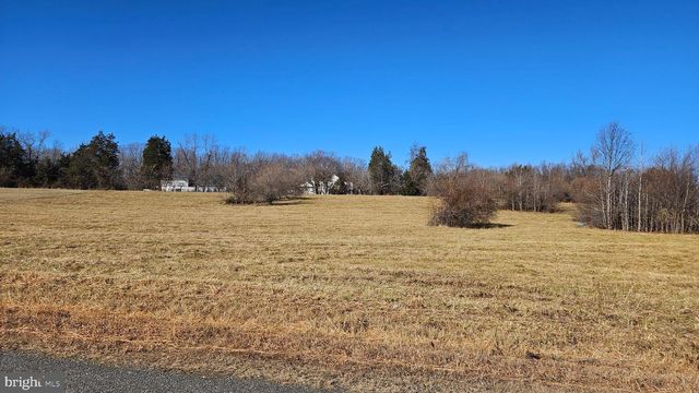 64 BRIDLEWOOD LN, Fredericksburg, VA 22406