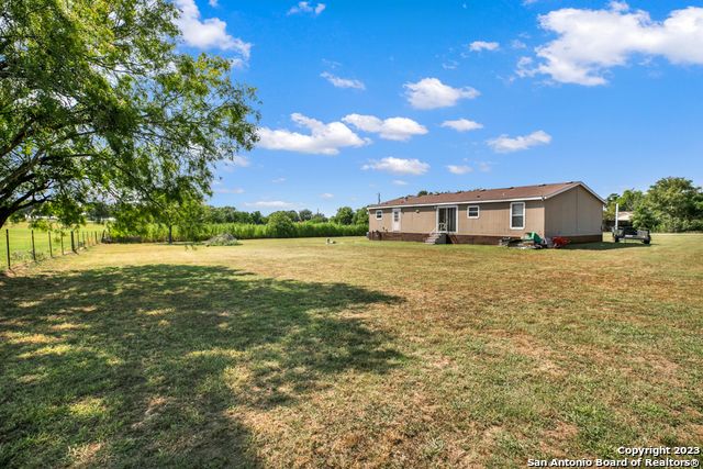 139 ANGEL LN, Seguin, TX 78155