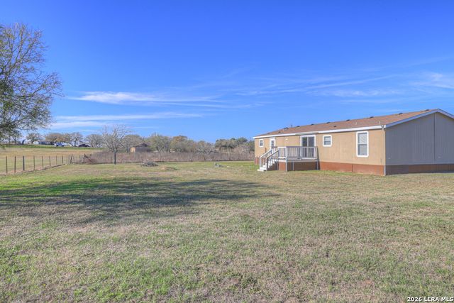 139 ANGEL LN, Seguin, TX 78155