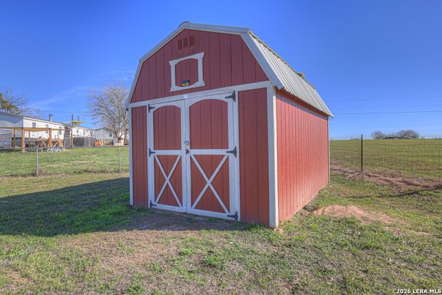 139 ANGEL LN, Seguin, TX 78155