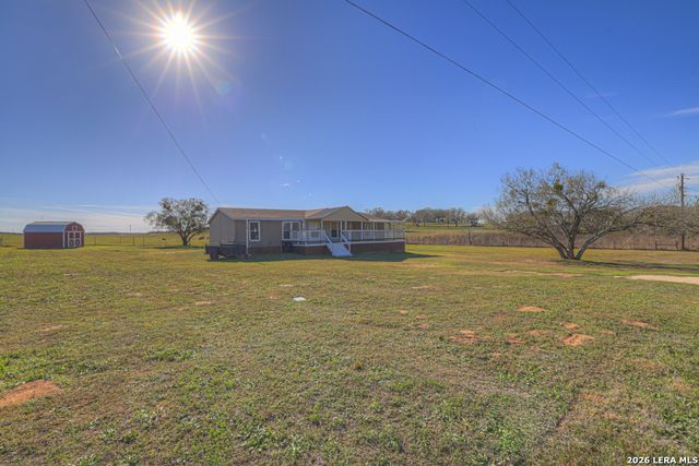 139 ANGEL LN, Seguin, TX 78155