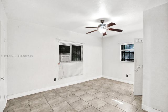 1050 NE 153rd Ter, North Miami Beach, FL 33162