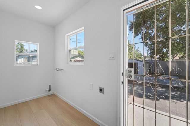 376 S. Locust St, Stockton, CA 95205