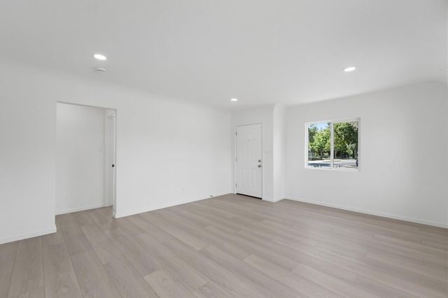 376 S. Locust St, Stockton, CA 95205