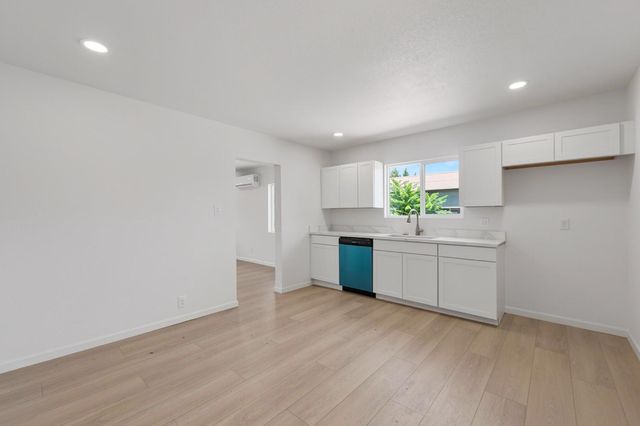 376 S. Locust St, Stockton, CA 95205