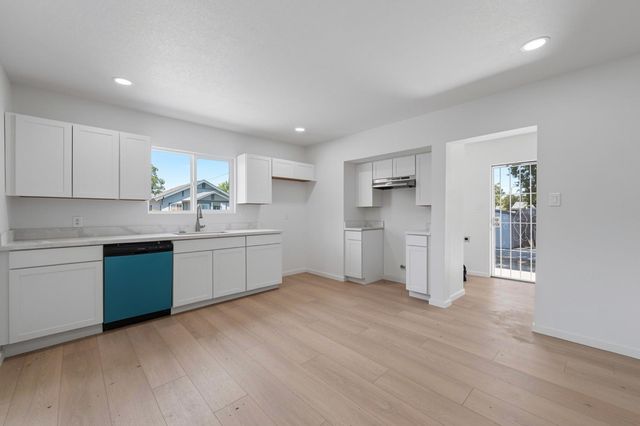376 S. Locust St, Stockton, CA 95205