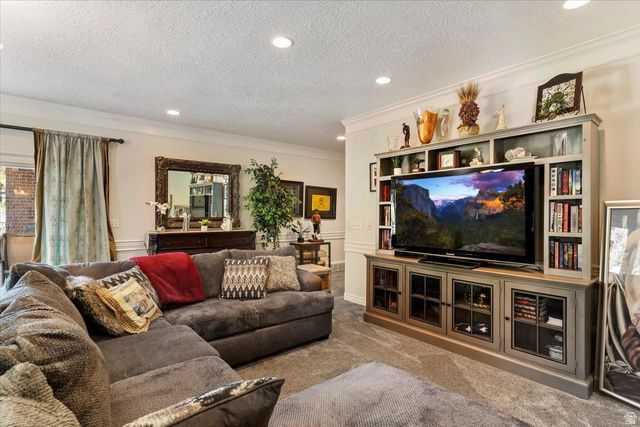 960 E PAR THREE CIR, Fruit Heights, UT 84037