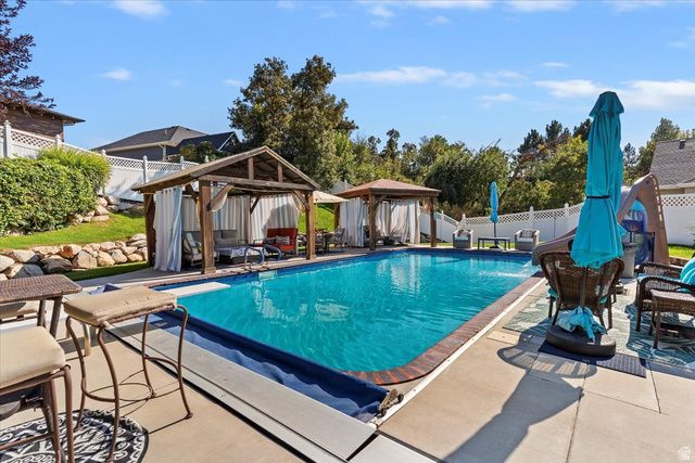 960 E PAR THREE CIR, Fruit Heights, UT 84037
