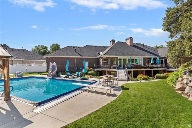 960 E PAR THREE CIR, Fruit Heights, UT 84037