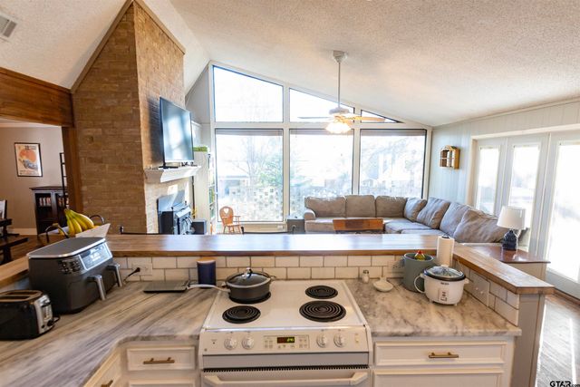 1024 clyde, Tyler, TX 75701