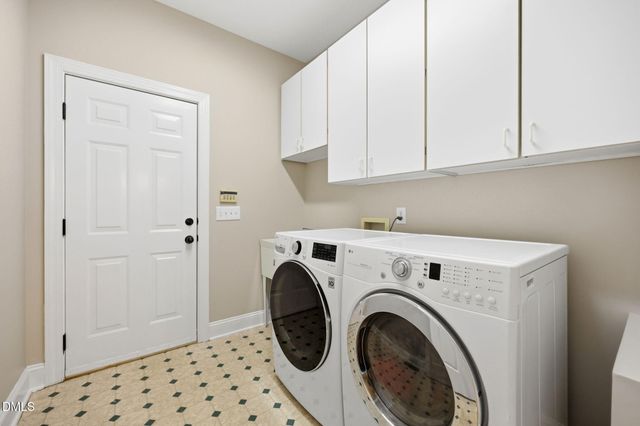 2304 Hideaway Court, Raleigh, NC 27613
