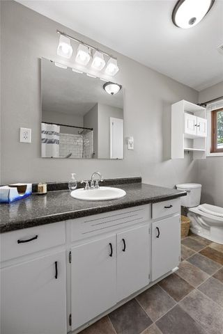 105 South Street, Urbana, IA 52345