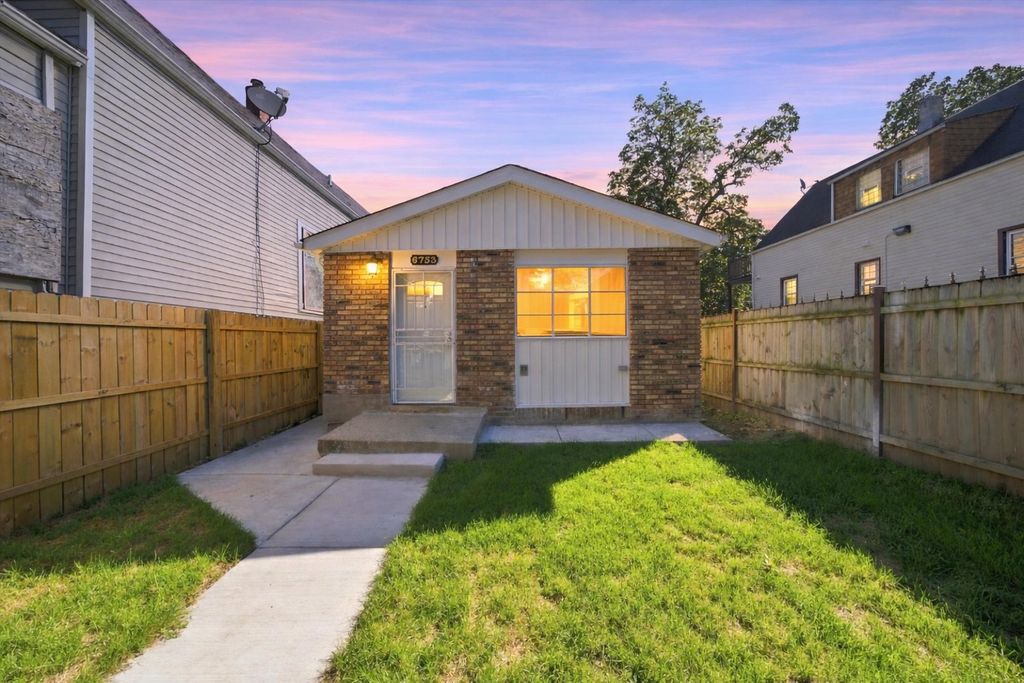 6733 S Throop Street, Chicago, IL 60636 — exterior