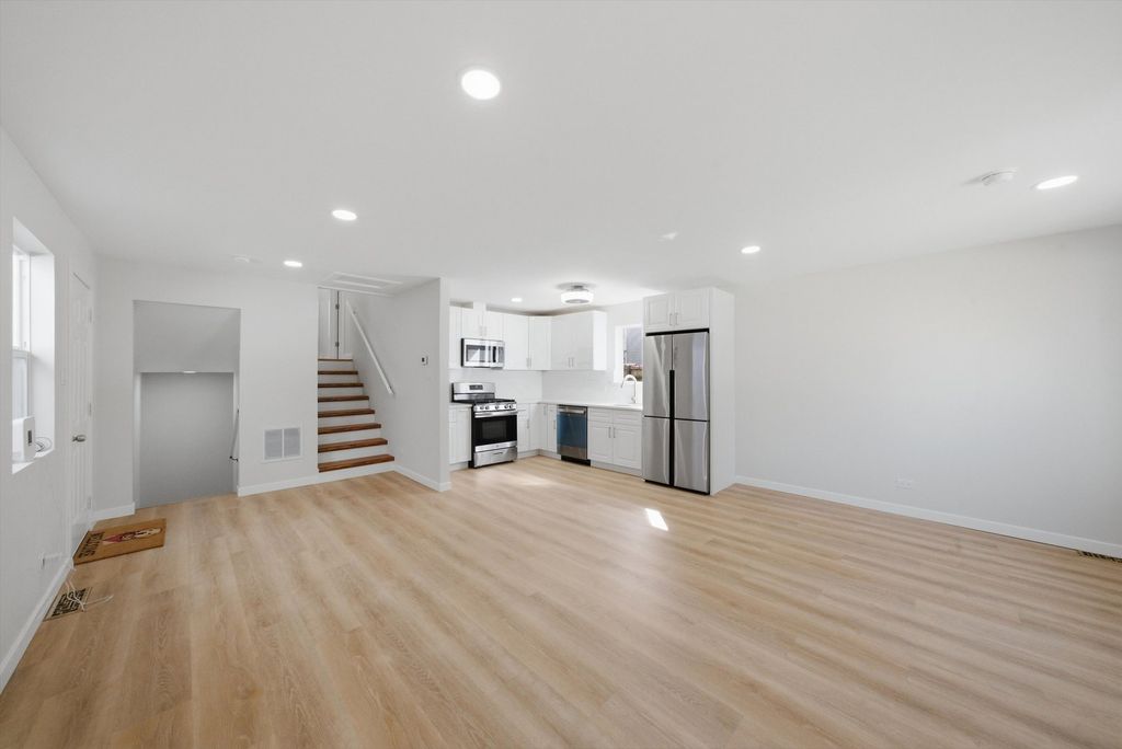 6733 S Throop Street, Chicago, IL 60636 — photo 4