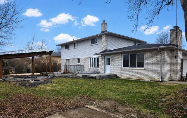 16644 Cederama Drive, Clinton Twp, MI 48038
