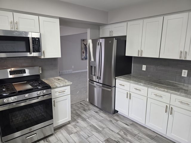16644 Cederama Drive, Clinton Twp, MI 48038