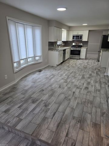 16644 Cederama Drive, Clinton Twp, MI 48038