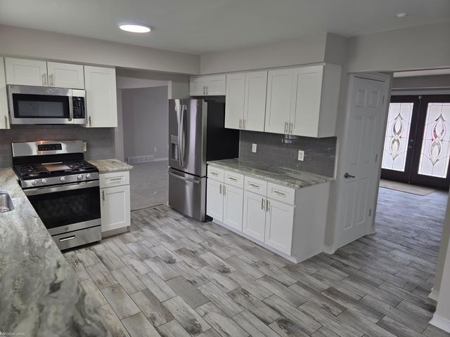 16644 Cederama Drive, Clinton Twp, MI 48038