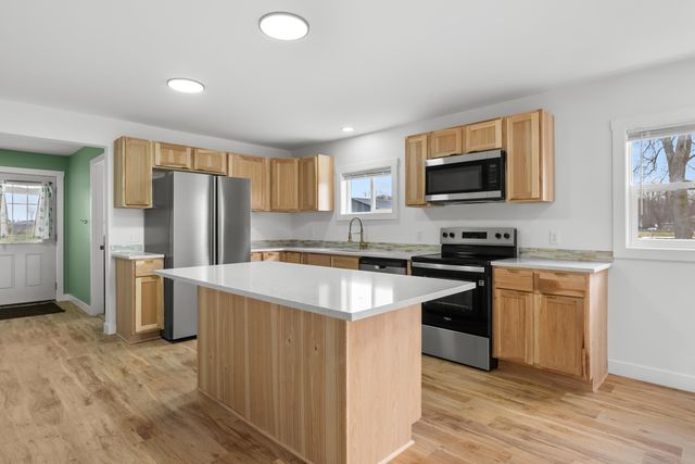 26234 Michigan 43, Almena Twp, MI 49071