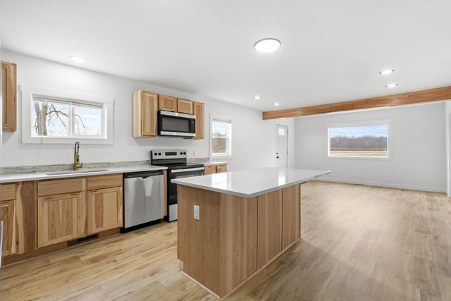 26234 Michigan 43, Almena Twp, MI 49071