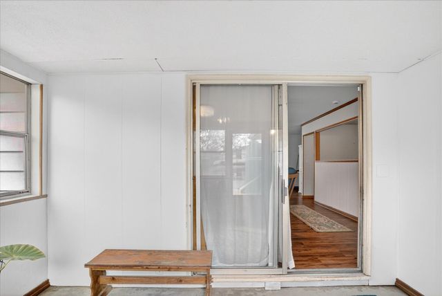 823 S Barnes Avenue, Springfield, MO 65802