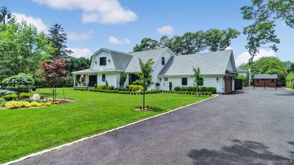 99 Beach Road, Westhampton Beach, NY 11978