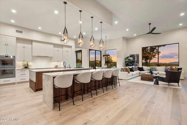 11429 E LE MARCHE Drive, Scottsdale, AZ 85255