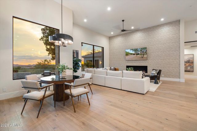 11429 E LE MARCHE Drive, Scottsdale, AZ 85255