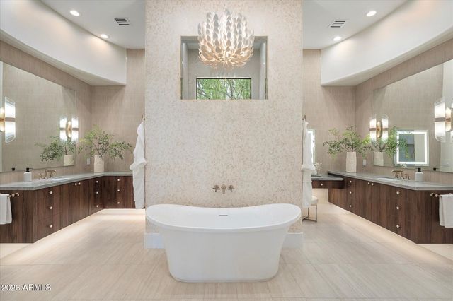 11429 E LE MARCHE Drive, Scottsdale, AZ 85255