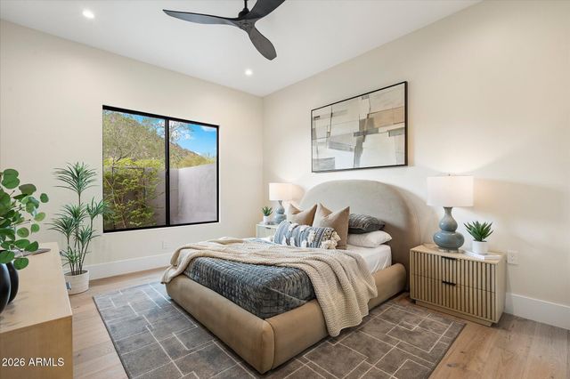 11429 E LE MARCHE Drive, Scottsdale, AZ 85255
