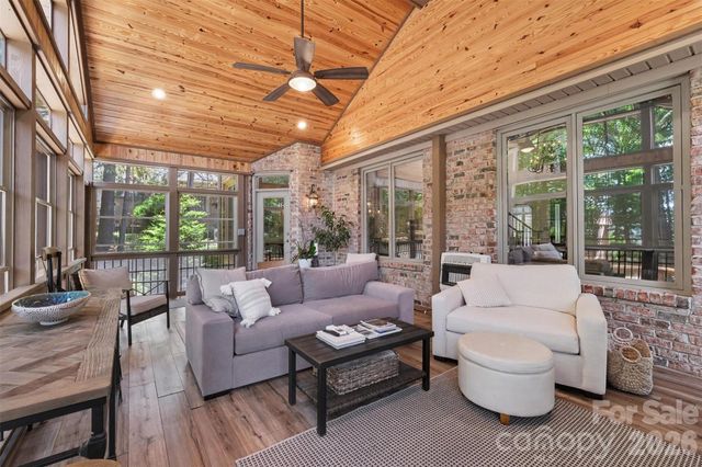 109 Whiterock Drive, Mount Holly, NC 28120