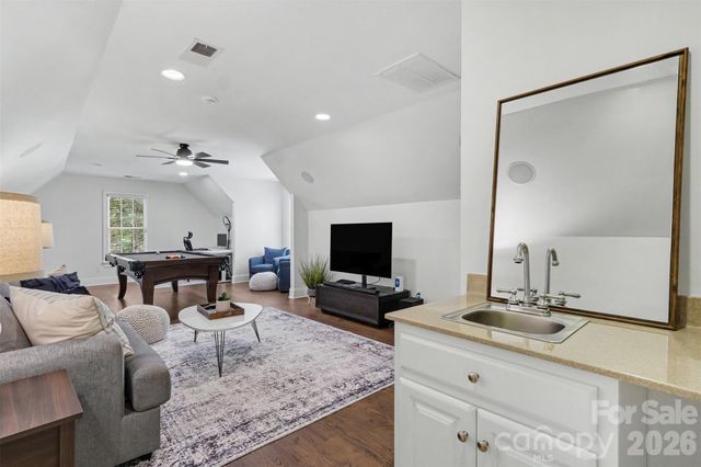 109 Whiterock Drive, Mount Holly, NC 28120