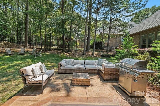 109 Whiterock Drive, Mount Holly, NC 28120