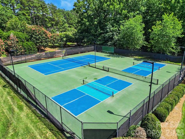 109 Whiterock Drive, Mount Holly, NC 28120