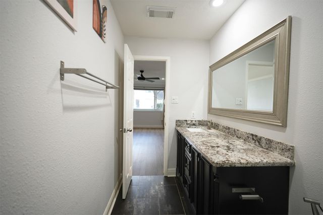6490 Alisa Lane 622, Houston, TX 77084