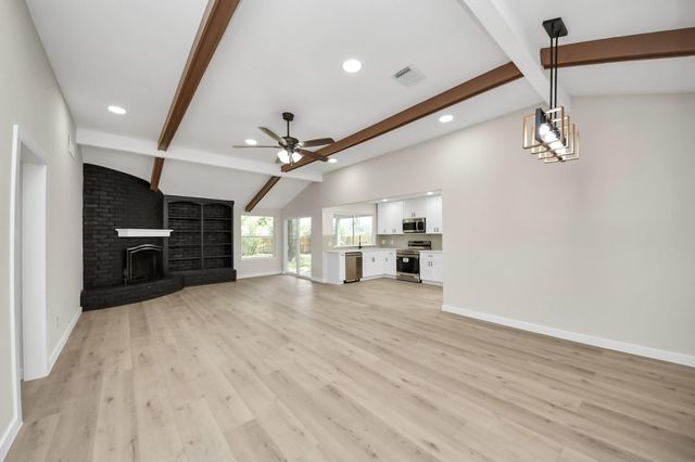 1019 Summers Drive, Missouri City, TX 77489
