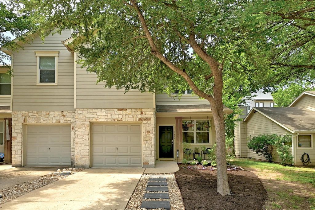 512 Eberhart LN 1906, Austin, TX 78745
