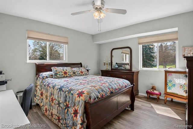 1086 Risecliff Drive, Grand Blanc, MI 48439