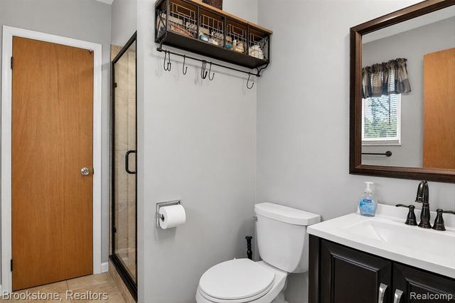 1086 Risecliff Drive, Grand Blanc, MI 48439