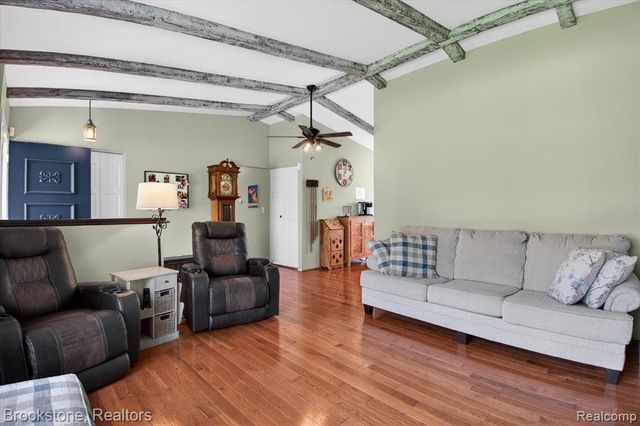 1086 Risecliff Drive, Grand Blanc, MI 48439