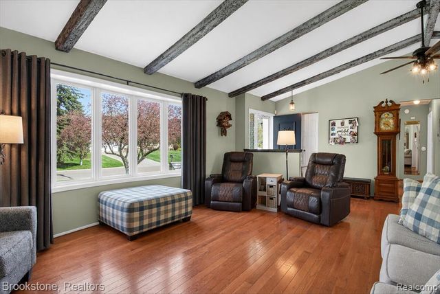 1086 Risecliff Drive, Grand Blanc, MI 48439