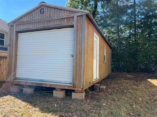 16657 E Forrestal, Montgomery, TX 77316