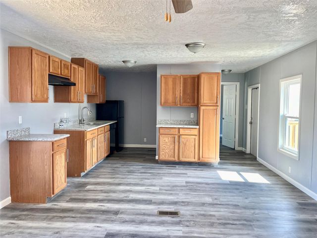 16657 E Forrestal, Montgomery, TX 77316