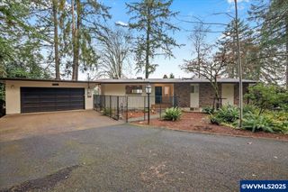 2369 Emerald Dr NW, Salem, OR 97304