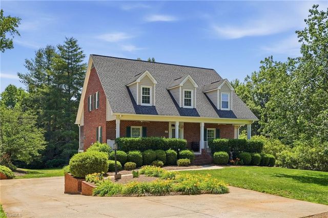 106 Keswick Drive, Advance, NC 27006