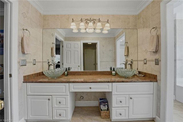 106 Keswick Drive, Advance, NC 27006