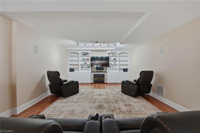 106 Keswick Drive, Advance, NC 27006