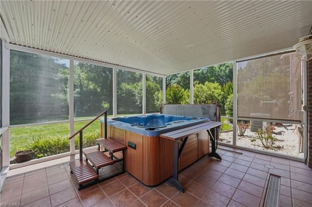 106 Keswick Drive, Advance, NC 27006