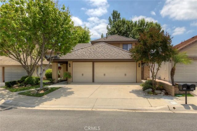 2282 Shadetree, Brea, CA 92821