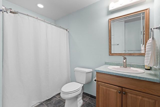 W248S6006 Deerfield CIRCLE, Waukesha, WI 53189